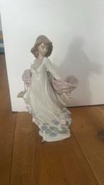 Lladro beeld, Antiek en Kunst, Antiek | Porselein, Ophalen of Verzenden