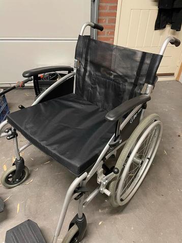 Aluminium lichtgewicht rolstoel beschikbaar voor biedingen