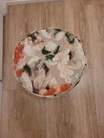 Leuke gekleurde ronde poef, Ophalen, Minder dan 50 cm, Gebruikt, Rond