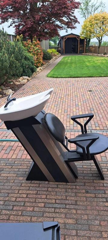Haar wasbak met stoel  beschikbaar voor biedingen