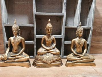 Diverse Thaise Boeddha Beelden beschikbaar voor biedingen
