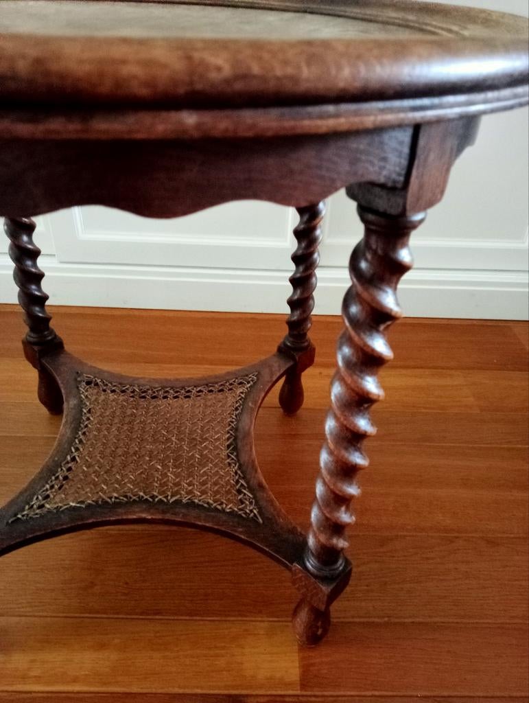 Antieke bijzet/salon tafel, 64 cm doorsnee, Antiek en Kunst, Antiek | Meubels | Tafels, Ophalen