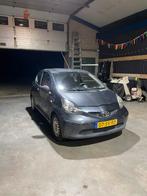 Toyota Aygo 1.0 12V Vvt-i 3DRS MMT 2006 Grijs, Auto's, Voorwielaandrijving, 765 kg, 4 stoelen, 68 pk