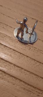 Antiek, 925 zilveren miniatuurtje. Man met hoepel., Ophalen of Verzenden, Zilver