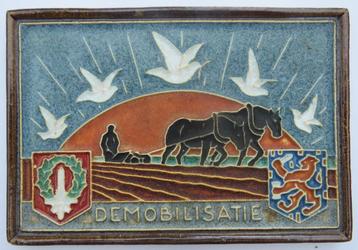 Porceleyne Fles Delft cloisonne tegel Mobilisatie met tekst. beschikbaar voor biedingen