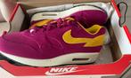 NIKE air max 1 DYNAMIC BERRY. maat 42,5 NIEUW, Ophalen of Verzenden, Nieuw, Overige kleuren