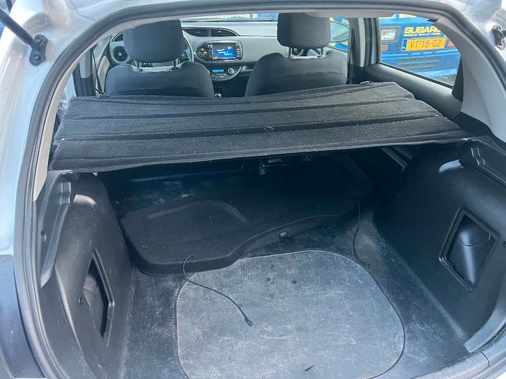Tussenschot voor Toyota Yaris 2019 Hybride – Grijs Kenteken, Auto-onderdelen, Interieur en Bekleding, Toyota, Ophalen