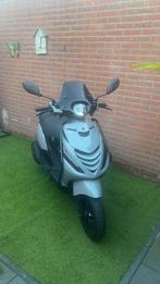 Prijs is vast     Zip iget  2019, Ophalen, Zo goed als nieuw, Benzine, Zip