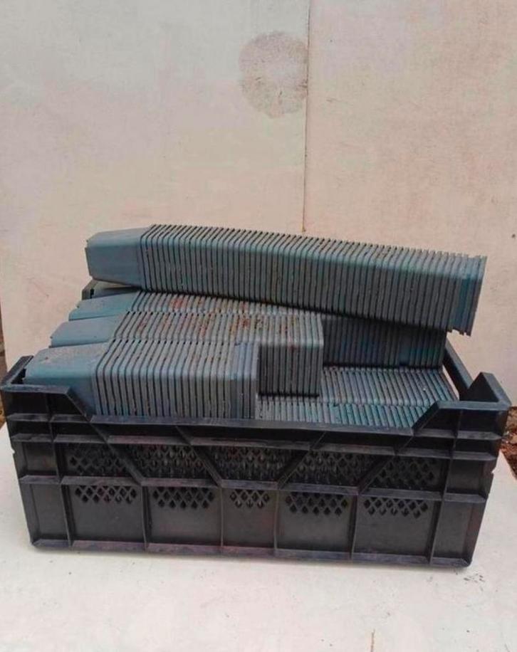 Kweekpotten p9 9x9x10 cm grijs, Tuin en Terras, Bloempotten, Gebruikt, Kunststof, Minder dan 40 cm, Minder dan 25 cm, Vierkant