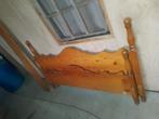 Antiek grenen bed ombouw. 160 x 200, Huis en Inrichting, Slaapkamer | Bedden, Ophalen, Gebruikt, Bruin, Tweepersoons