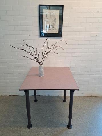 Te koop vintage Gispen tafel in hoogte verstelbaar  beschikbaar voor biedingen
