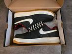 Nike air force 1 07 lv8 limited black sail red maat 44 NIEUW, Zwart, Nike, Nieuw, Ophalen of Verzenden
