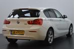 BMW 1 Serie 118i High Executive Automaat / Achteruitrijcamer, Gebruikt, Wit, Bedrijf, 650 kg