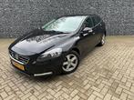 Volvo V40 2.0 D4 Base Business, Auto's, Euro 5, Gebruikt, Start-stop-systeem, Zwart