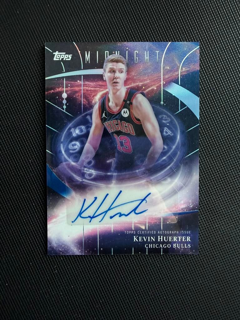 2025-26 Topps Midnight Kevin Huerter Chicago Bulls, Ophalen of Verzenden, Zo goed als nieuw, Buitenlandse clubs, Spelerskaart