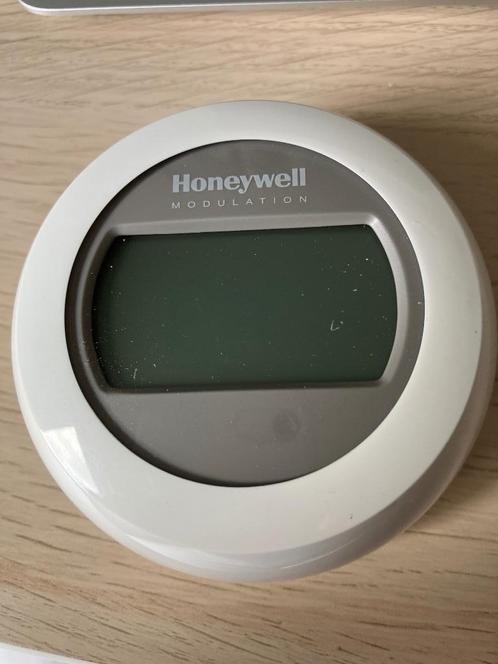 Honeywell Thermostaat Home Round Modulation T87M2018, Doe-het-zelf en Verbouw, Thermostaten, Gebruikt, Ophalen of Verzenden
