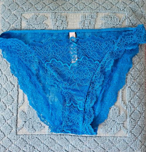 Nieuw Victoria's Secret Dream Angels cheekini L, Kleding | Dames, Ondergoed en Lingerie, Slip, Blauw, Ophalen of Verzenden