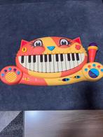 Piano met microfoon en muziek, Ophalen