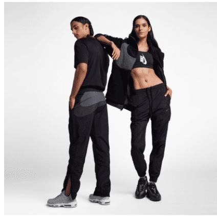 Nike Pant Swoosh Unisex, Kleding | Dames, Broeken en Pantalons, Zo goed als nieuw, Maat 36 (S), Grijs, Lang, Ophalen of Verzenden