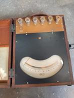 Antieke precisie voltmeter ncs in houten kist, Verzamelen, Elektronische Apparatuur, Ophalen of Verzenden, Overige typen
