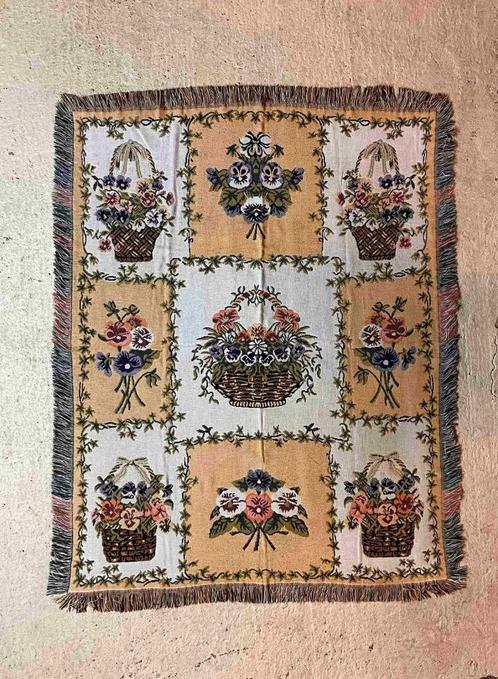 Foulard woonkleed mandjes met violen 160/125, Huis en Inrichting, Woonaccessoires | Plaids en Woondekens, Gebruikt, Ophalen of Verzenden