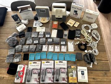 Enorm veel iPod accessoires en onderdelen (zie ook tweede fo beschikbaar voor biedingen