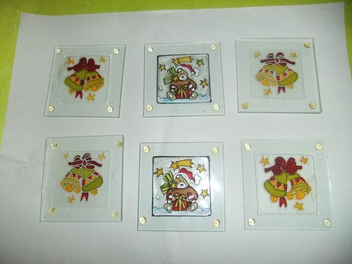 KERST ONDERZETTERS SET DECEMBER TIP! OPBRENGST VOEDSELBANK!, Diversen, Kerst, Gebruikt, Ophalen