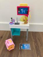 ZGAN Barbie Mattel Playset Pet Vet Office!, Ophalen of Verzenden, Zo goed als nieuw, Barbie