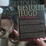 Gestolen jeugd Linda howard, Ophalen of Verzenden, Zo goed als nieuw, Nederland