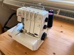 Lockmachine - Janome, Hobby en Vrije tijd, Naaimachines en Toebehoren, Ophalen, Zo goed als nieuw, Lockmachine, Janome