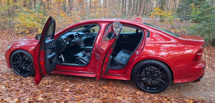 Volvo S60 T5 R-design polestar software 271pk GLASCOATING, Auto's, Volvo, Particulier, S60, ABS, Achteruitrijcamera, Adaptieve lichten