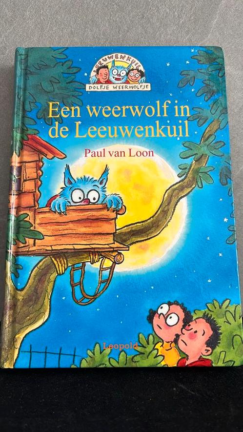 Paul van Loon - Een weerwolf in de Leeuwenkuil, Boeken, Kinderboeken | Jeugd | onder 10 jaar, Zo goed als nieuw, Ophalen of Verzenden