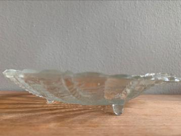 Set van twee vintage schelp schaaltjes beschikbaar voor biedingen