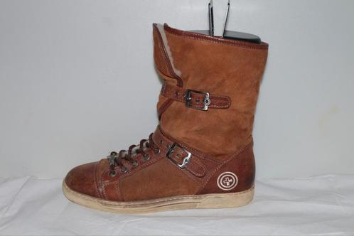 Gino-B laarzen enkellaarzen kitzbuhel schapenvacht maat 38, Kleding | Dames, Schoenen, Zo goed als nieuw, Lage of Enkellaarzen
