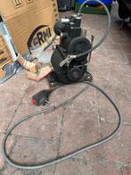 Oude werkende banden compressor, Doe-het-zelf en Verbouw, Compressors, Ophalen, 6 tot 10 bar, Zo goed als nieuw, Minder dan 200 liter/min