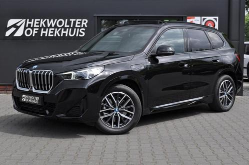 BMW X1  xDrive30e M Sport | Leder | Panodak | Trekhaak | 360, Auto's, BMW, Bedrijf, X1, 4x4, ABS, Achteruitrijcamera, Adaptieve lichten