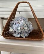Brocante rotan mand. Sfeervol & Uniek!, Huis en Inrichting, Woonaccessoires | Schalen en Manden, Ophalen of Verzenden, Zo goed als nieuw