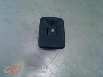 Elektrisch Raam Schakelaar van een Opel Vivaro beschikbaar voor biedingen