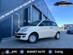Lancia Ypsilon 1.2 | NW APK | ELEK RAMEN | ZUINIG |, Voorwielaandrijving, Gebruikt, Wit, Origineel Nederlands