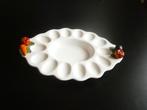 Ruime presenteerschaal voor 14 gevulde eieren., Huis en Inrichting, Keuken | Servies, Ophalen of Verzenden, Overige stijlen, Aardewerk