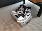 Jordan 1 High White Cement - Maat 44 - Nieuw!, Kleding | Heren, Schoenen, Wit, Nike, Nieuw, Ophalen of Verzenden