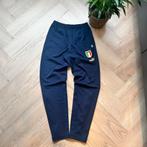 Vintage Puma X Italië Joggingsbroek  Maat S | Blauw, Kleding | Heren, Sportkleding, Puma, Blauw, Ophalen of Verzenden, Zo goed als nieuw
