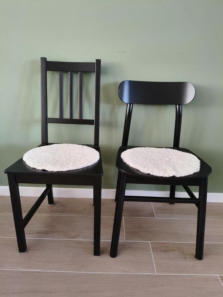 Twee nette eetkamerstoelen, Huis en Inrichting, Stoelen, Twee, Ophalen