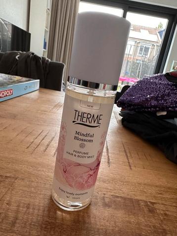 Therme Mindful Blossom Hair & Body Mist - Nieuw! beschikbaar voor biedingen