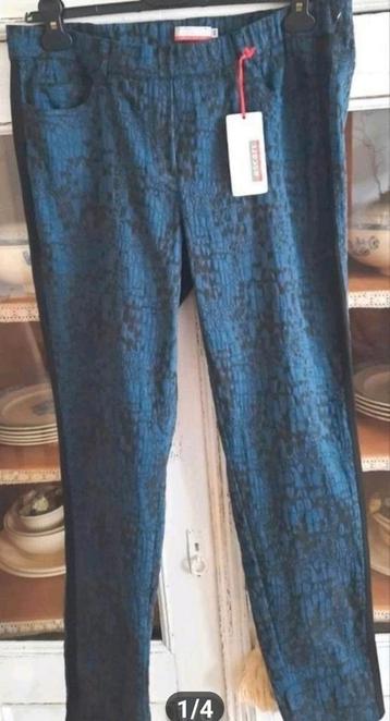 Nieuwe donkerblauwe Ascari stretch broek snakeprint 44 beschikbaar voor biedingen