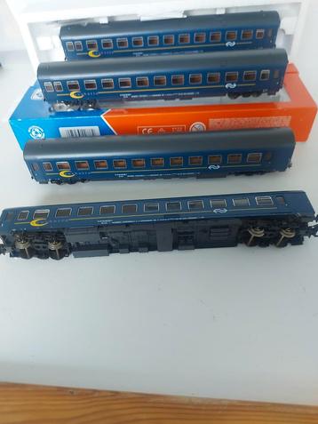 4 Roco 44677 Couchette Rijtuigen Märklin beschikbaar voor biedingen
