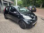 Peugeot 107 1.0-12V Accent | 12MND GARANTIE | AIRCO | NW APK, Auto's, Peugeot, Voorwielaandrijving, Euro 5, Stof, Gebruikt