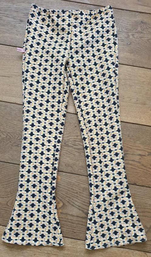 Slimfit ruit flared broek maat 134/140 nieuw, Kinderen en Baby's, Kinderkleding | Maat 134, Nieuw, Meisje, Broek, Ophalen of Verzenden