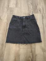 Prachtige zwarte spijkerrok van Monki, maat 34. Jeans rok., Monki, Zwart, Ophalen of Verzenden, Monki