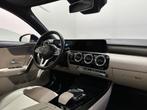 Mercedes-Benz A-Klasse 200 Luxury Line - Pano / Carplay / Ca, Parkeerassistent, Gebruikt, Euro 6, 4 cilinders